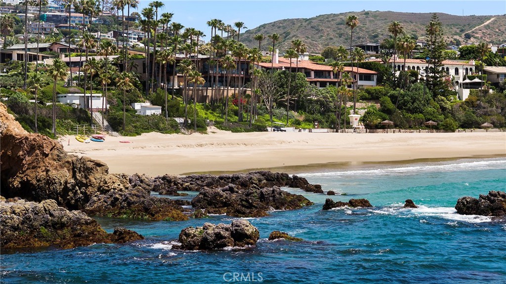 2495 Riviera