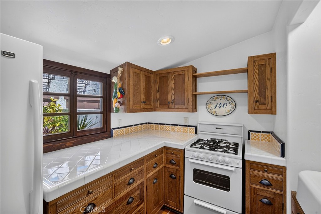 140 Avenida Miramar
