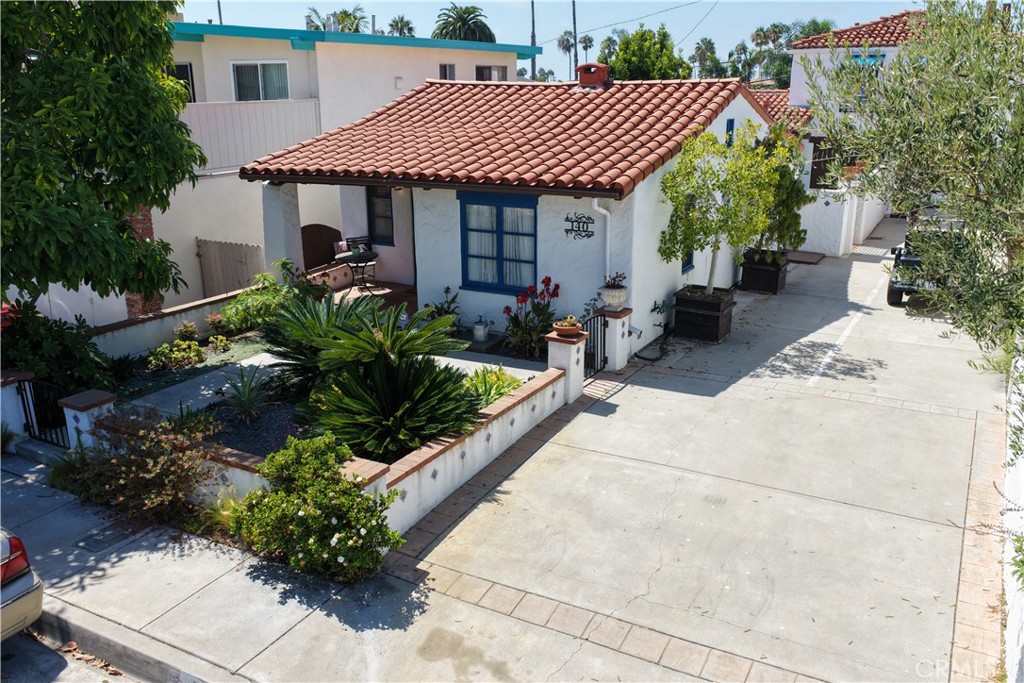 140 Avenida Miramar