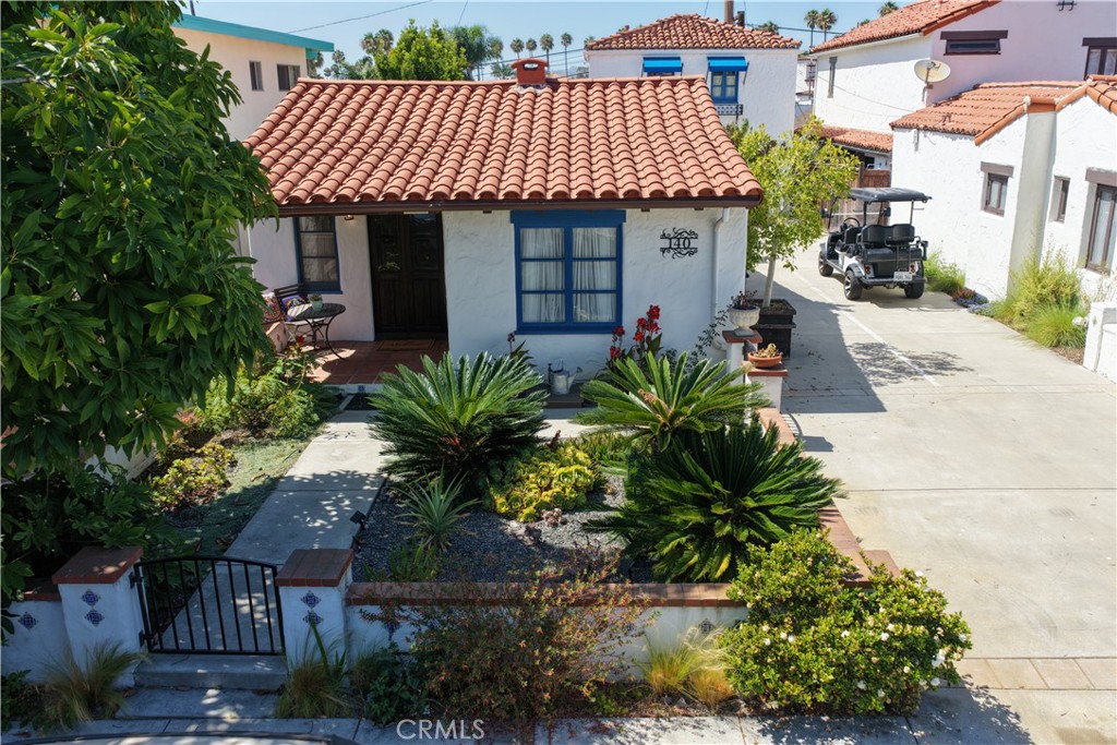 140 Avenida Miramar