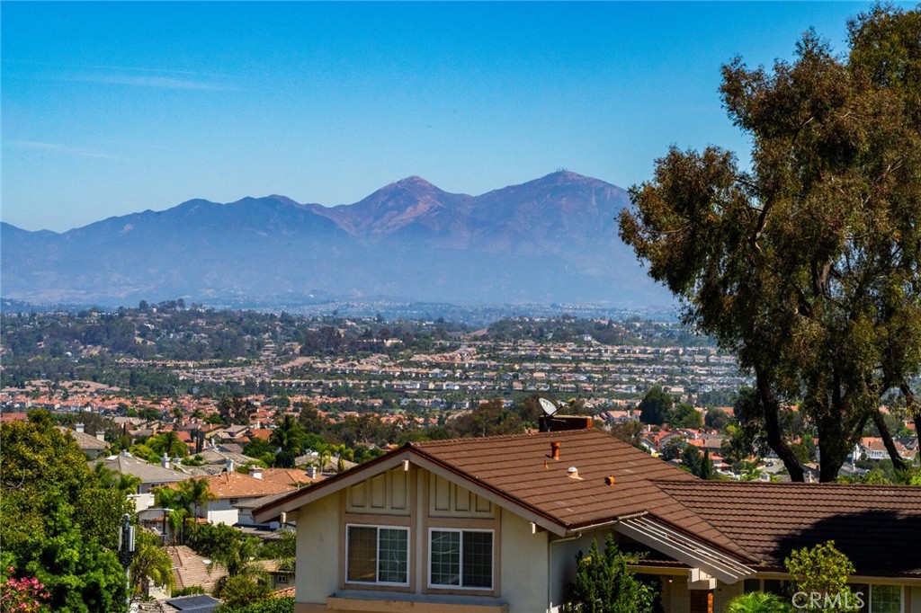 29131 Kensington Drive