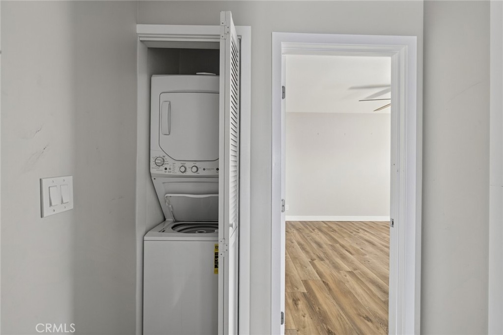 222 Arch 7