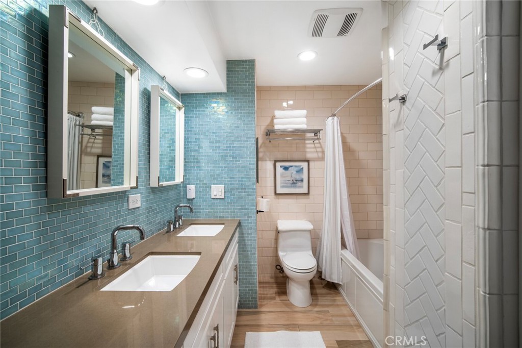 33921 Robles C