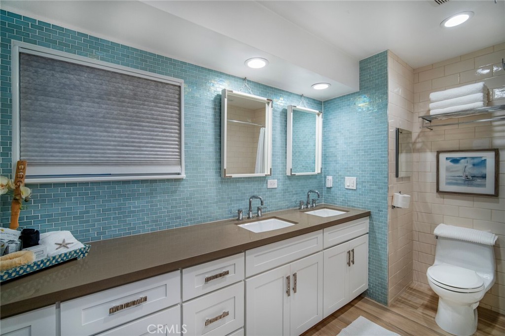 33921 Robles C