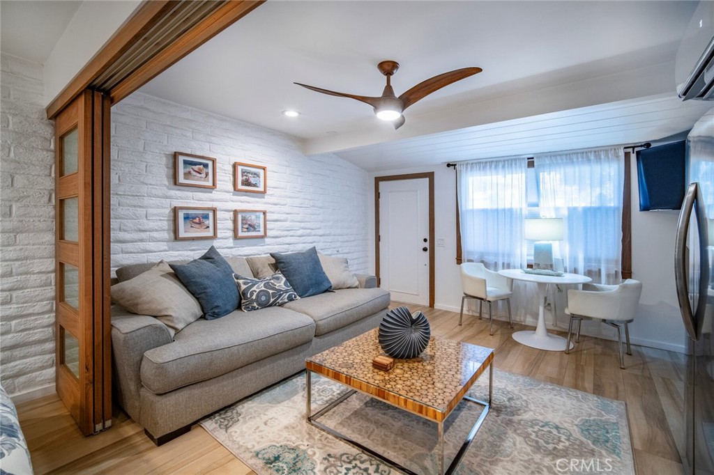 33921 Robles C