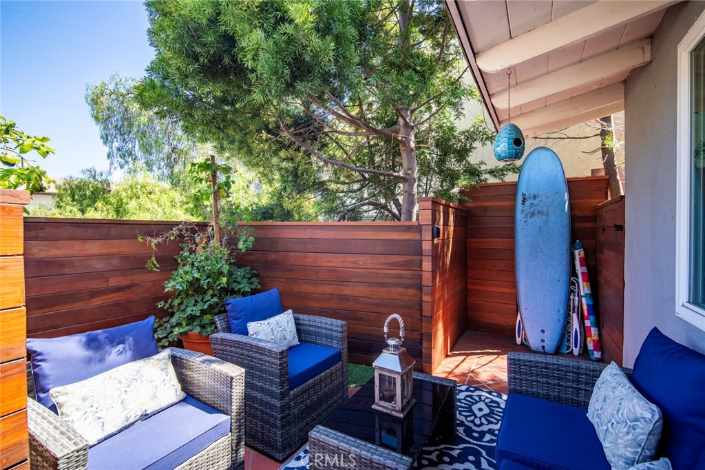 33921 Robles C