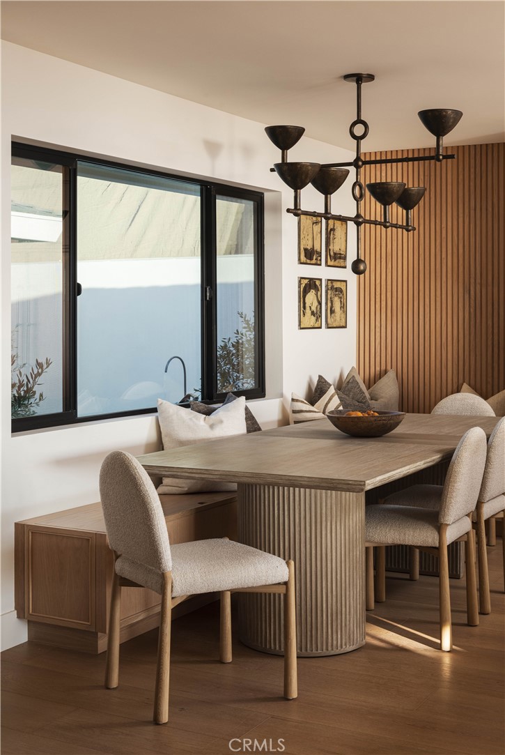 410 Avenida Salvador