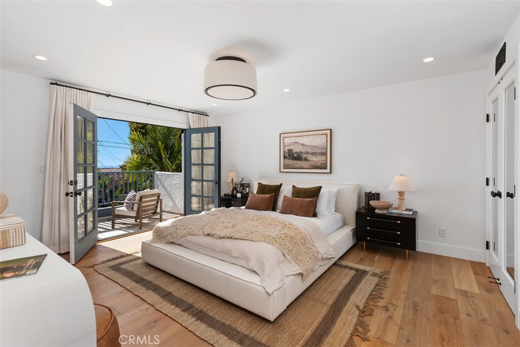 1136 Catalina
