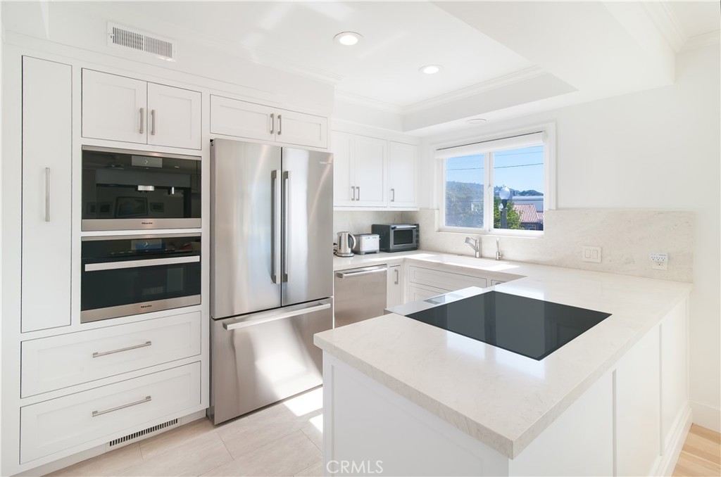 251 Lower Cliff 15