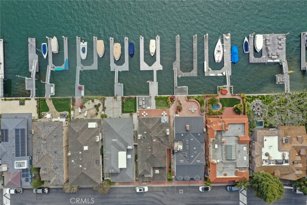 2732 Bayshore Drive