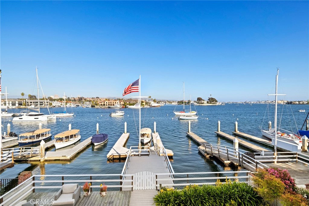 2732 Bayshore Drive