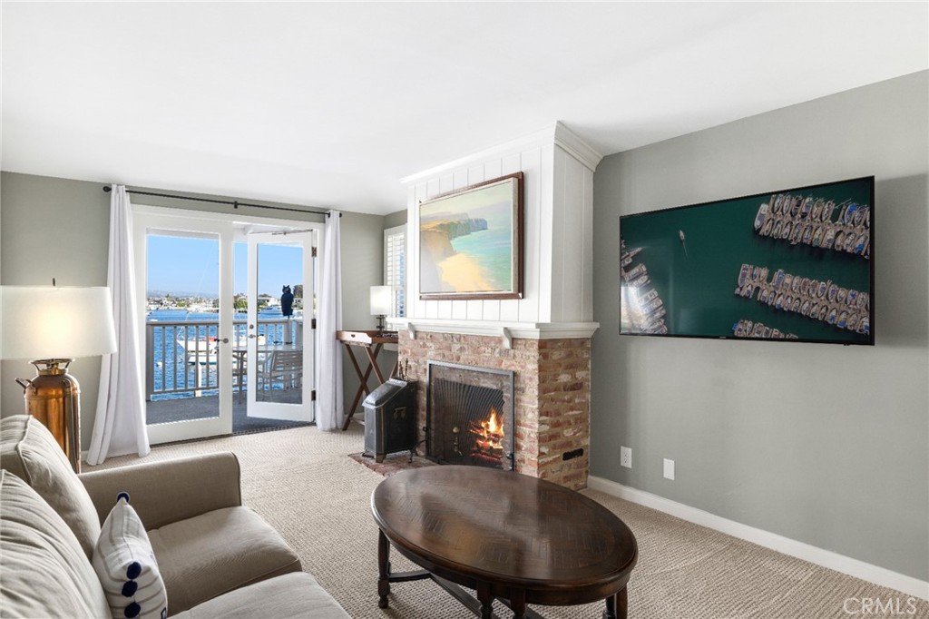 2732 Bayshore Drive