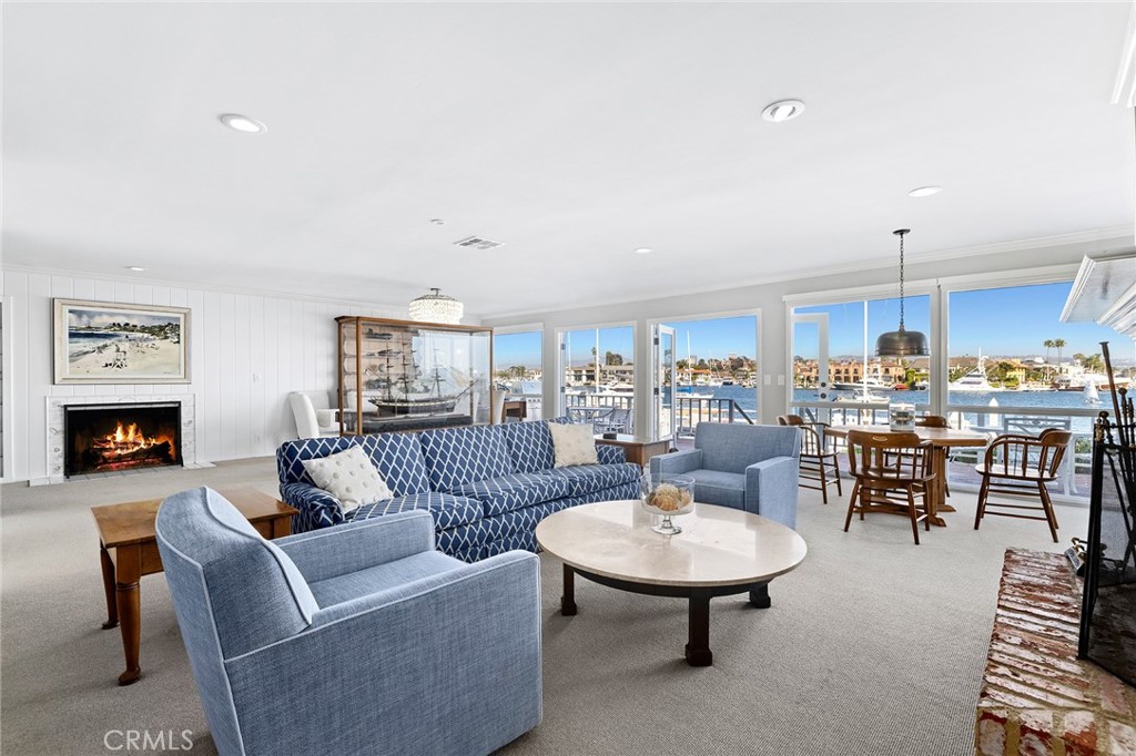 2732 Bayshore Drive
