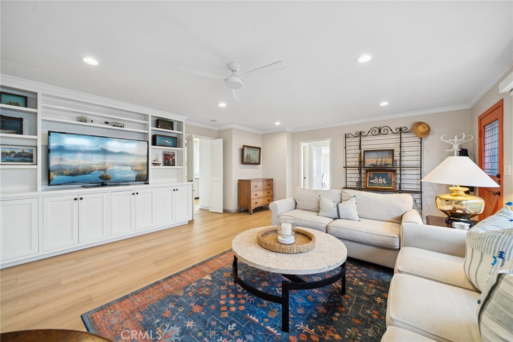 2732 Bayshore Drive