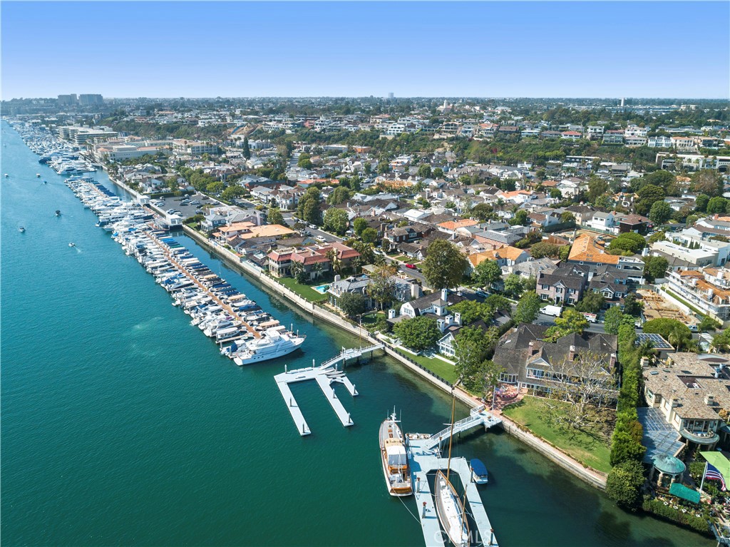 2732 Bayshore Drive