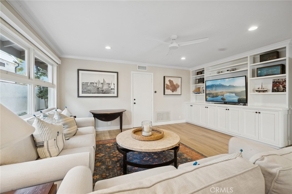 2732 Bayshore Drive