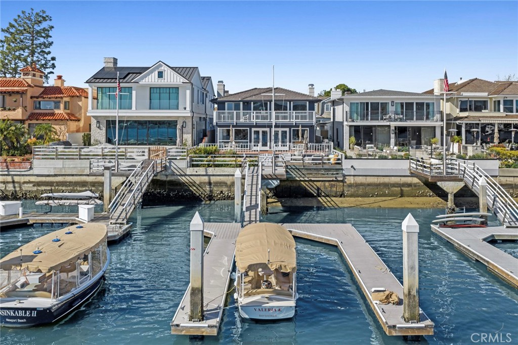 2732 Bayshore Drive
