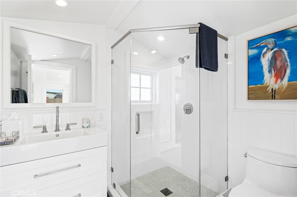 1225 W Balboa Boulevard