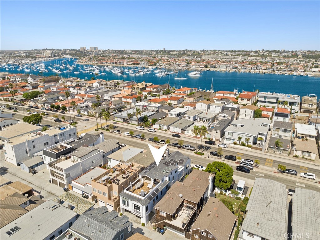 1225 W Balboa Boulevard