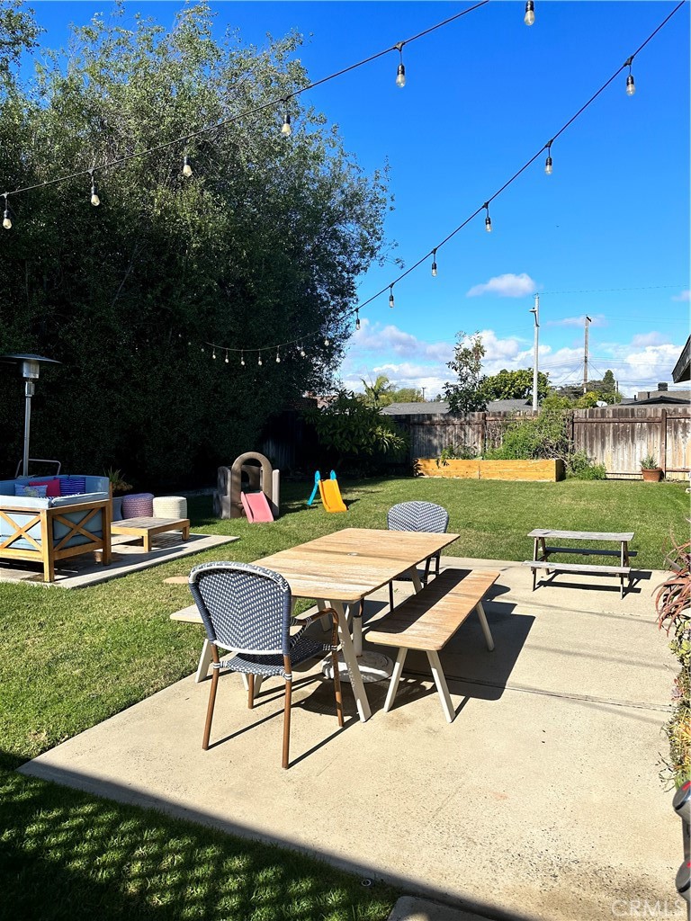 2925 Chestnut Street