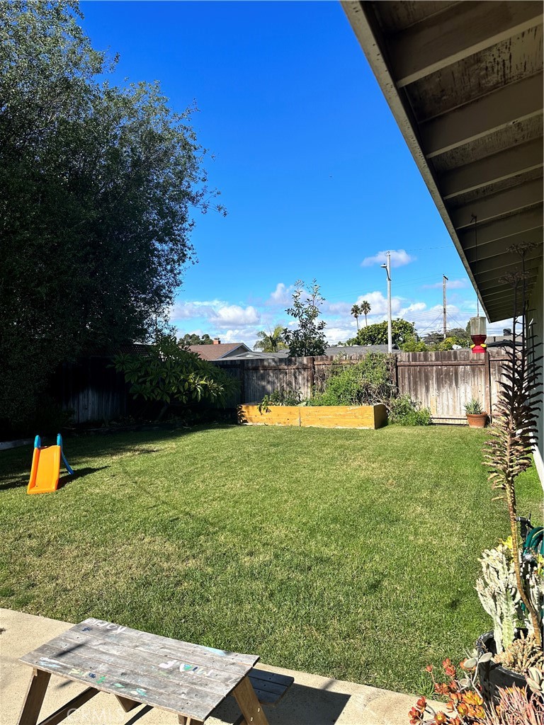 2925 Chestnut Street