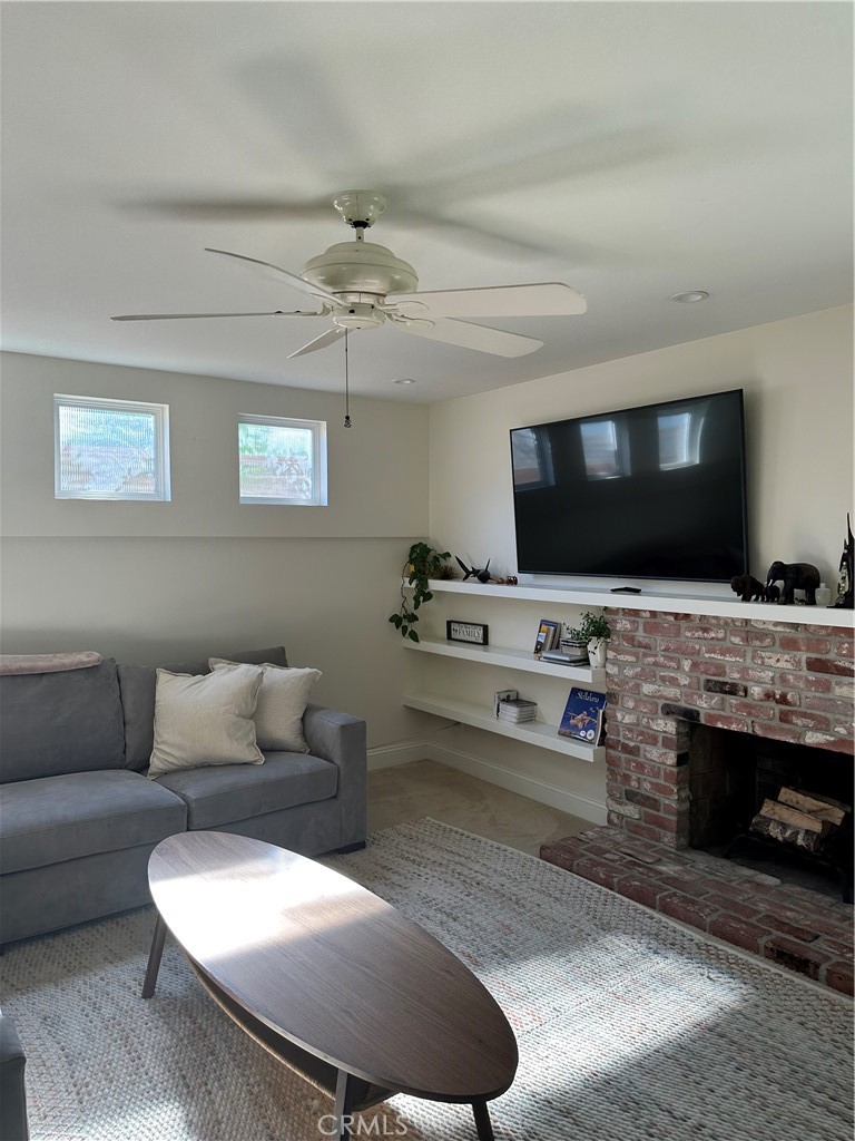 2925 Chestnut Street