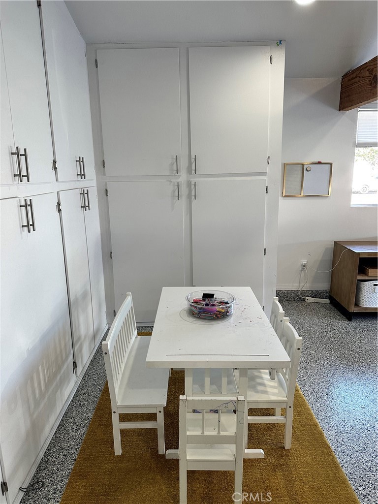 2925 Chestnut Street