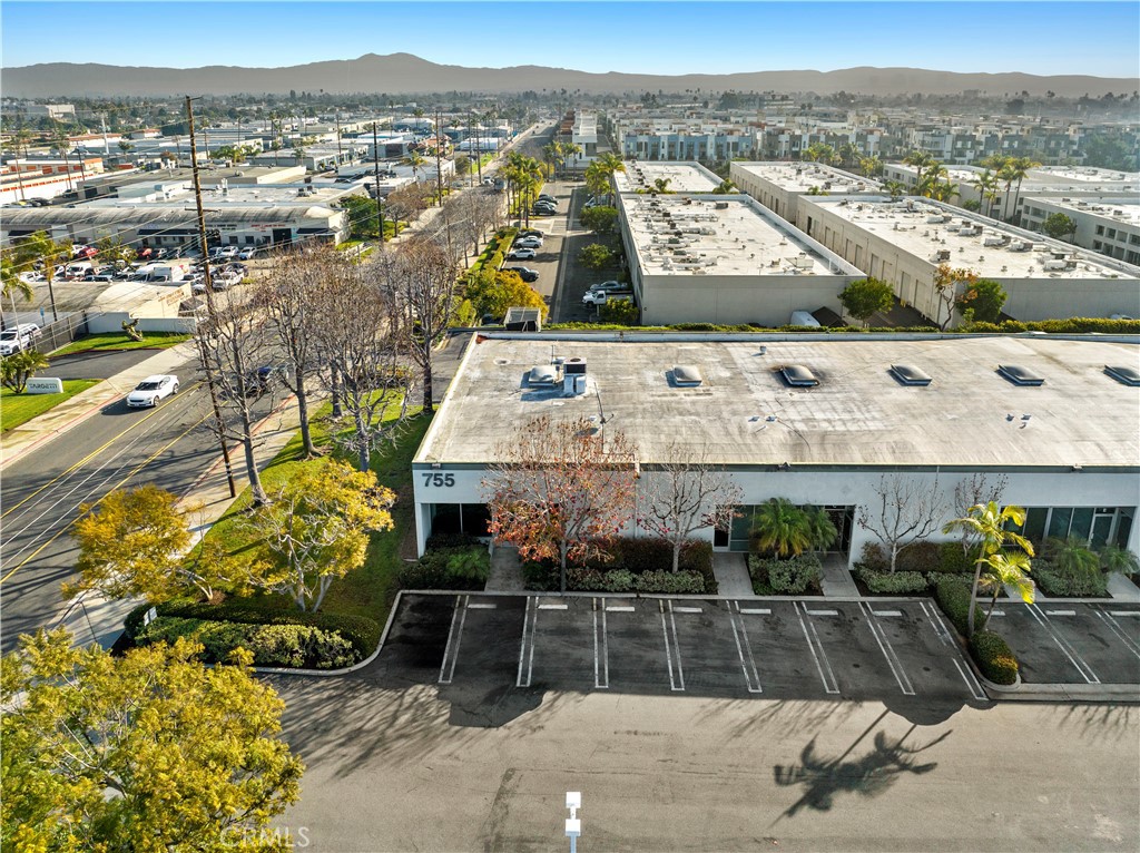 755 W 17th Street Unit: A