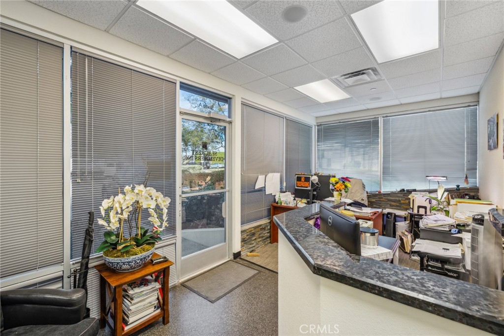 755 W 17th Street Unit: A