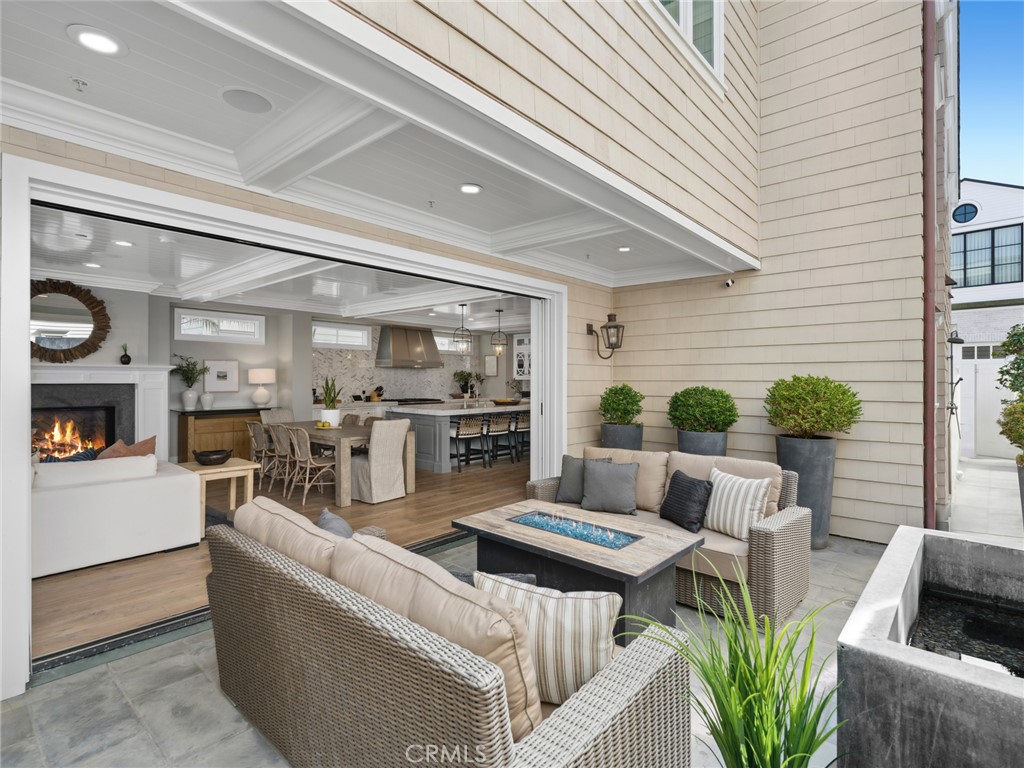 2157 E Ocean Boulevard