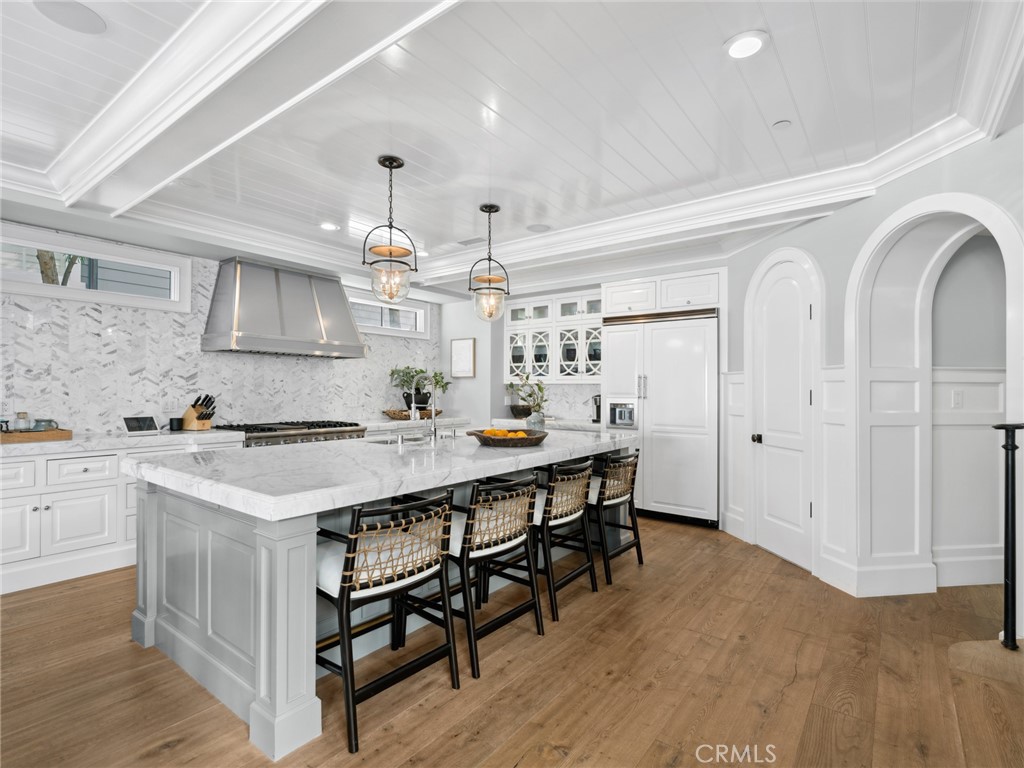 2157 E Ocean Boulevard