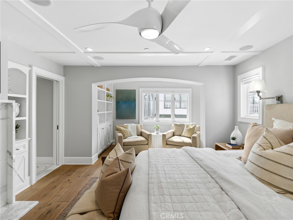 2157 E Ocean Boulevard