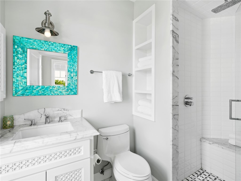 2157 E Ocean Boulevard