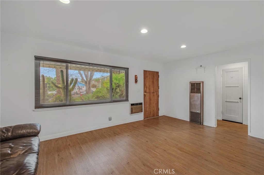 2130 Monrovia Avenue