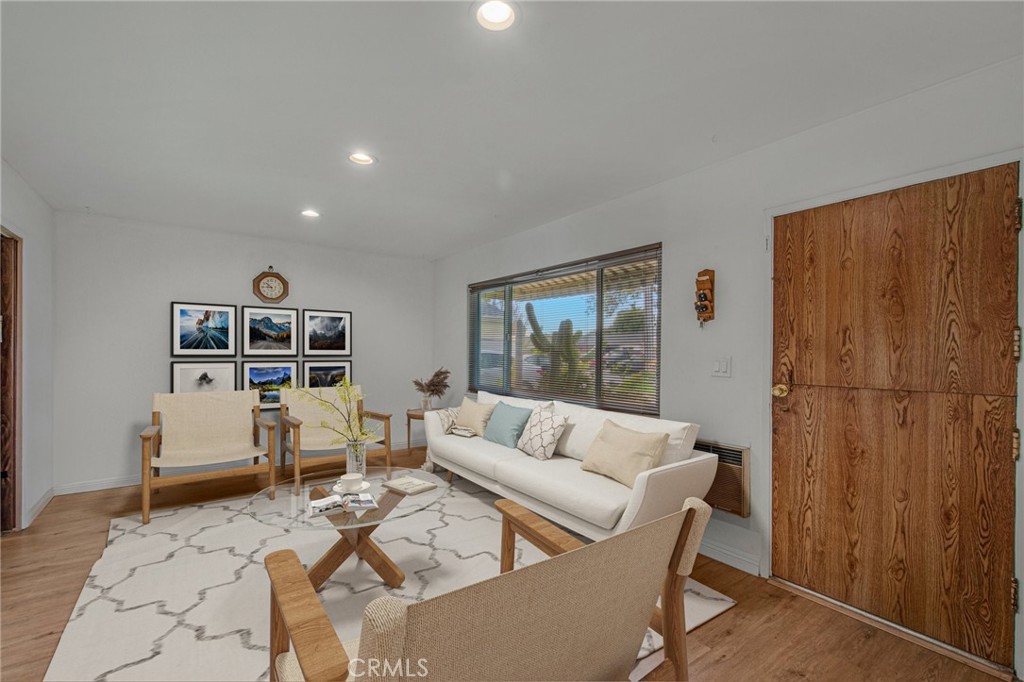 2130 Monrovia Avenue