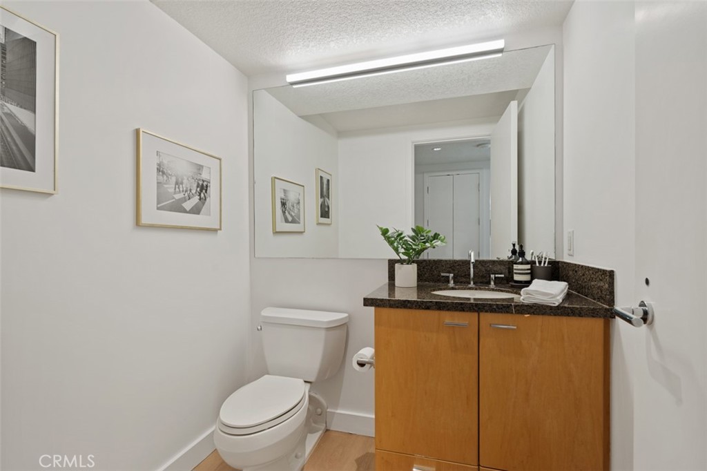 1205 Pacific Highway 301