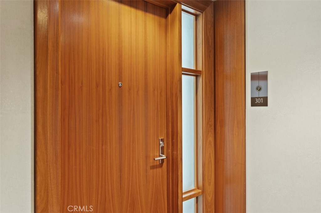 1205 Pacific Highway 301