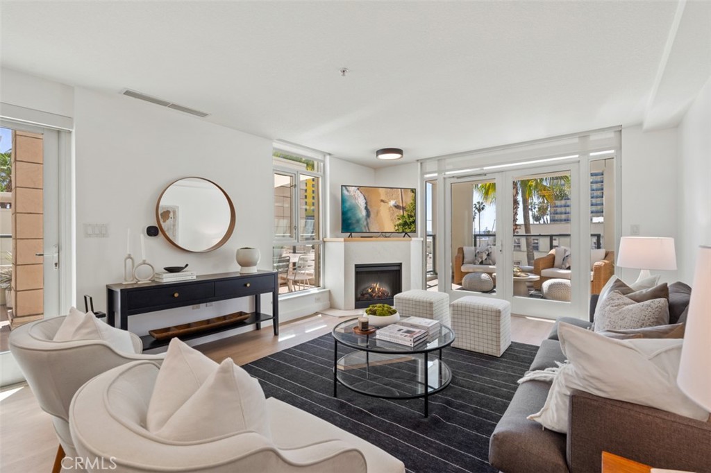 1205 Pacific Highway 301