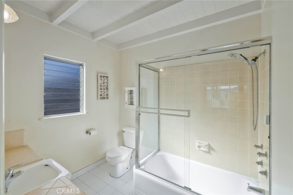 1510 1/2 Abalone Place