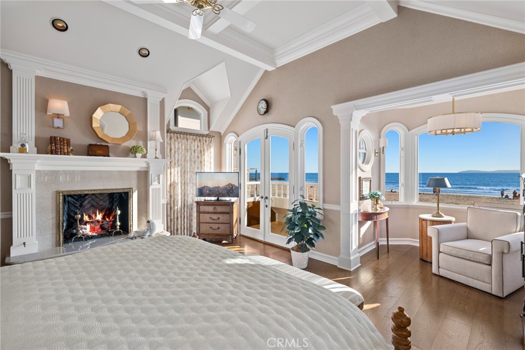 3006 W Oceanfront
