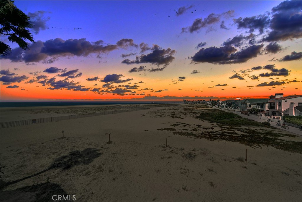 1319 E Balboa Blvd Boulevard C