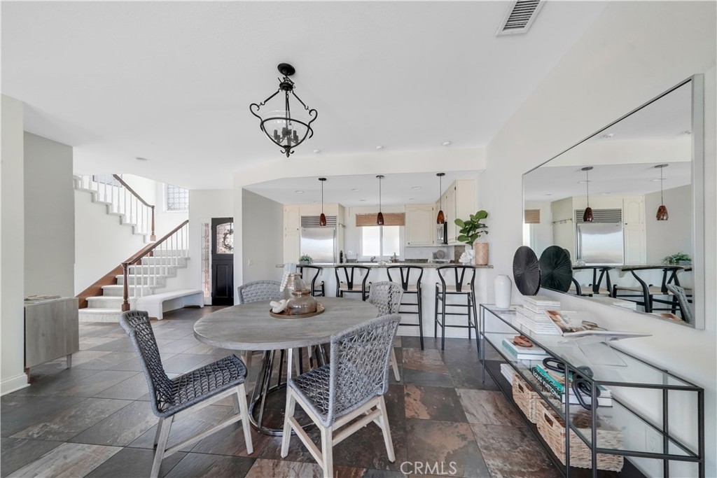 1319 E Balboa Blvd Boulevard C