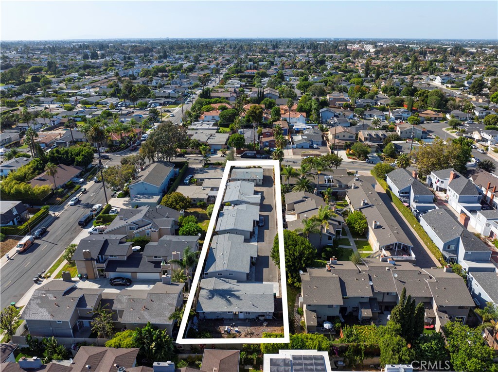 2422 Santa Ana Avenue