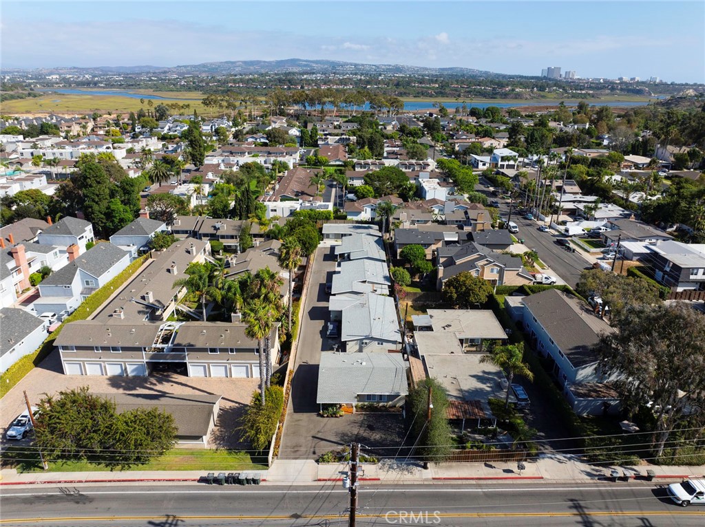 2422 Santa Ana Avenue