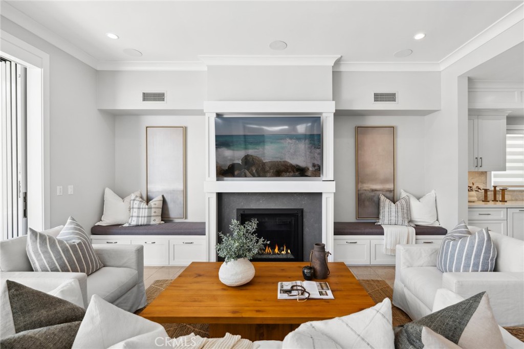 1505 E Ocean Boulevard