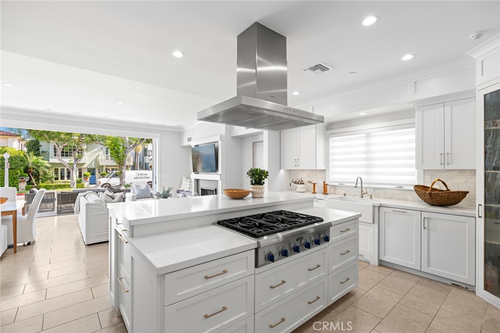 1505 E Ocean Boulevard