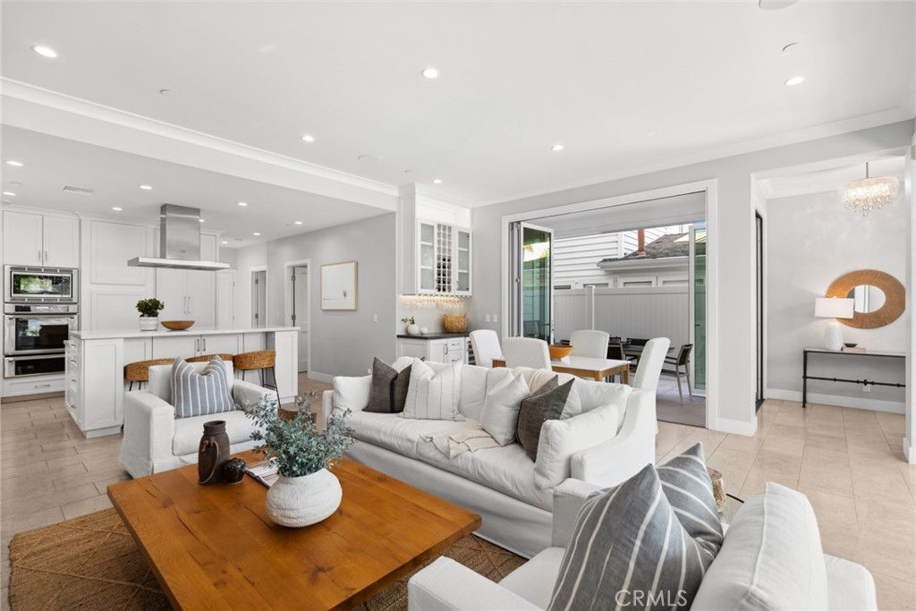 1505 E Ocean Boulevard