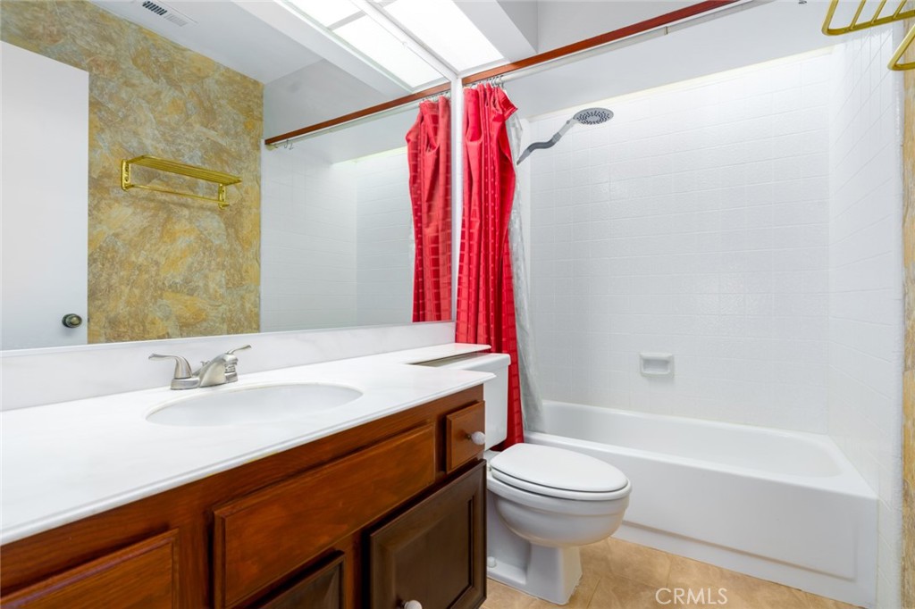 2 Mountain Shadows Place