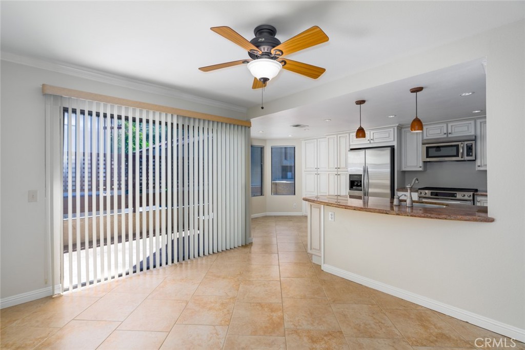 2 Mountain Shadows Place