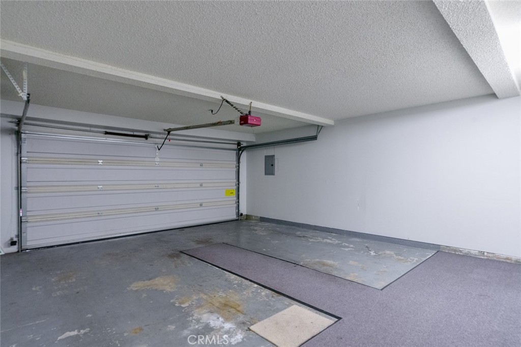 2 Mountain Shadows Place